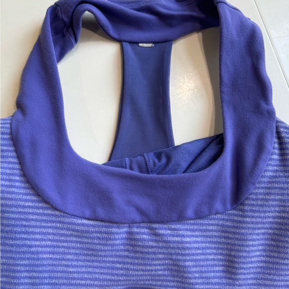 Lululemon Women’s Size 8 Tank Bundle - Picture 3 of 7